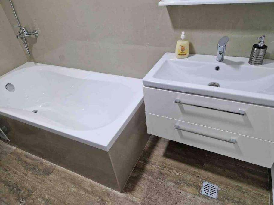 Danube Double Apartment Braila Luaran gambar